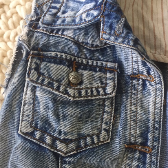 Distressed Denim Vest - Picture 2 of 6